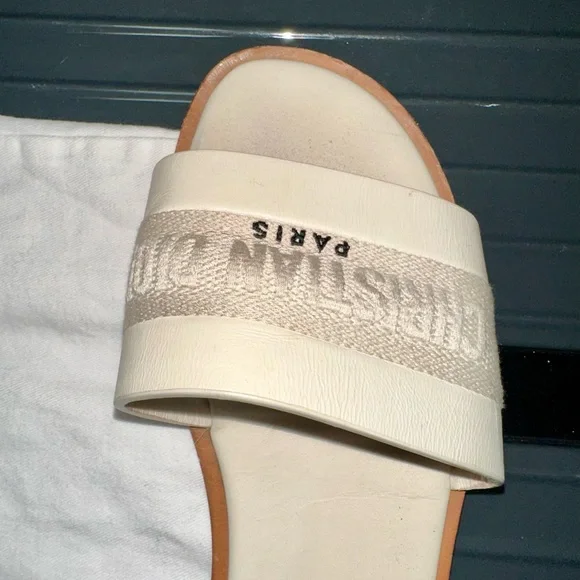 Dior Women's Ivory Slides - Picture 3 of 3